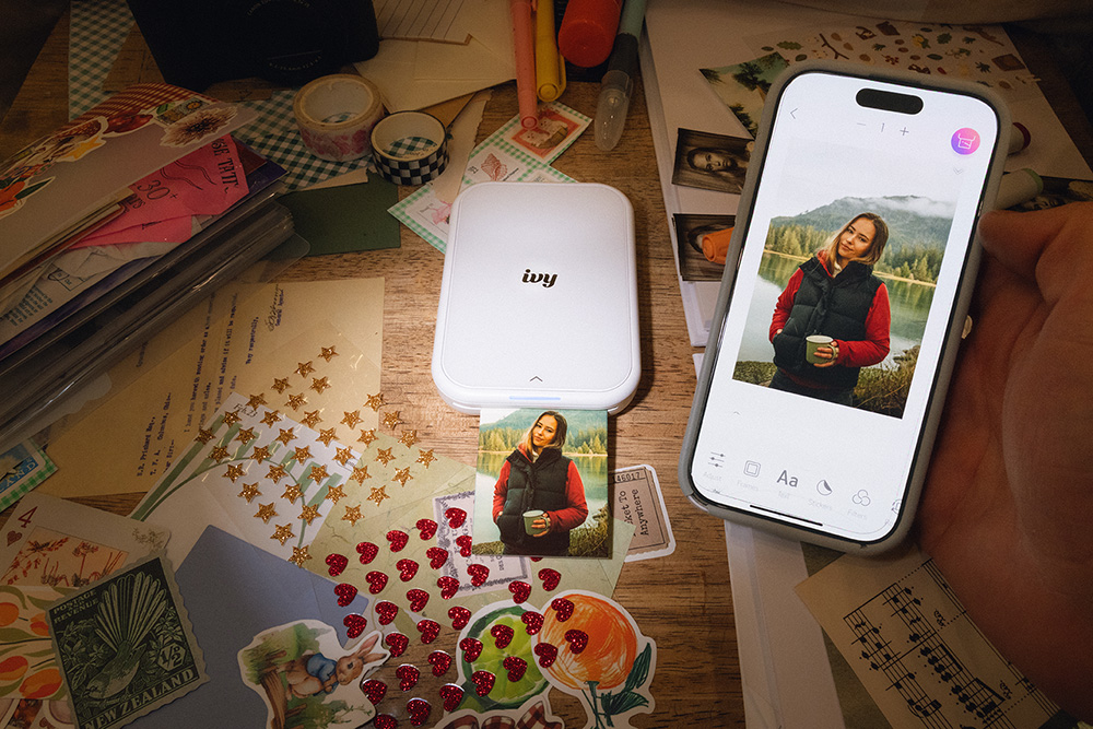 Printing an image of a woman with the IVY 2 from a phone